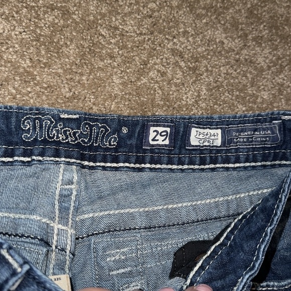 Miss Me Capri Jeans Sz. 29 Thick Stitch Lightly distressed Pockets. F - Picture 4 of 5